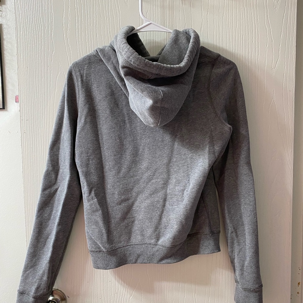 Hollister hoodie, size XS - Picture 2 of 3